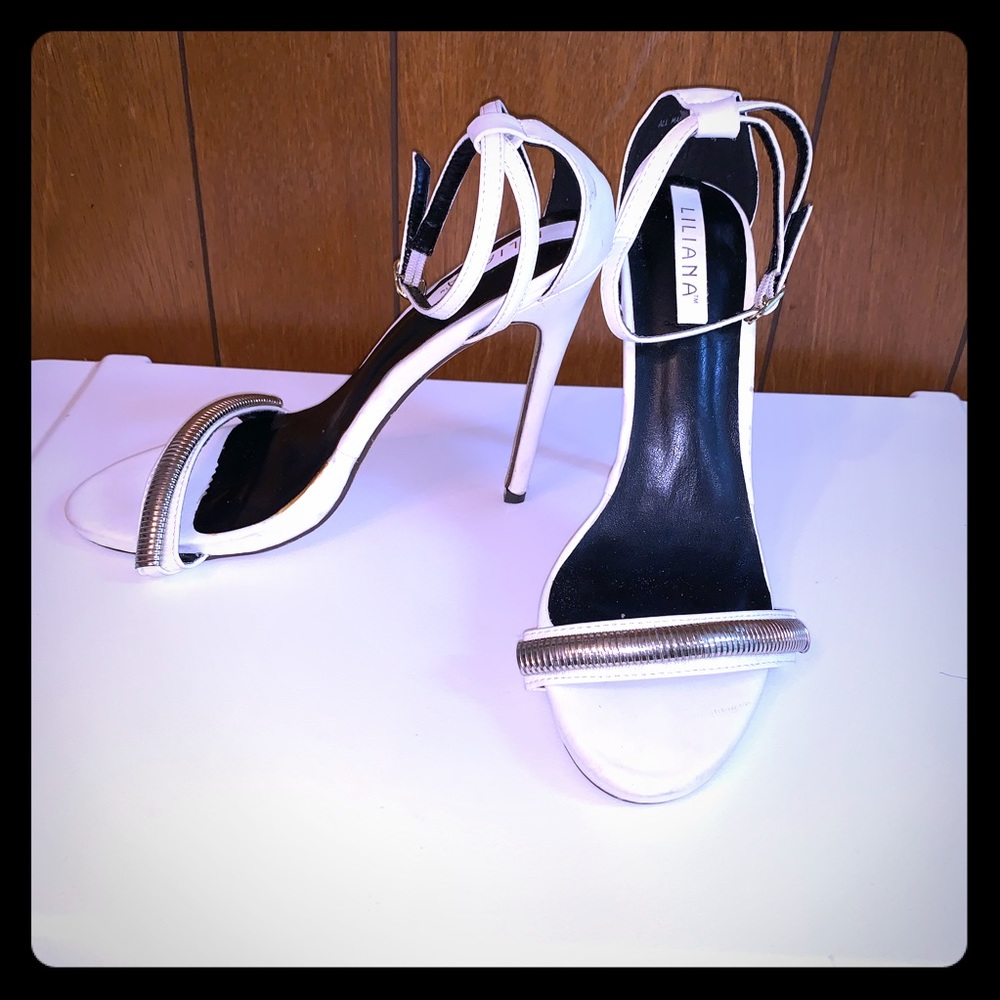 Liliana White & Sliver High Heels size 9